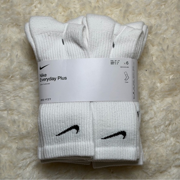 Nike Other - Nike New White Crew Socks Pack Size M